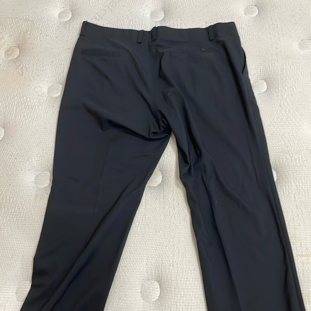 Men’s Nike Drifit black golf pants, 38x30